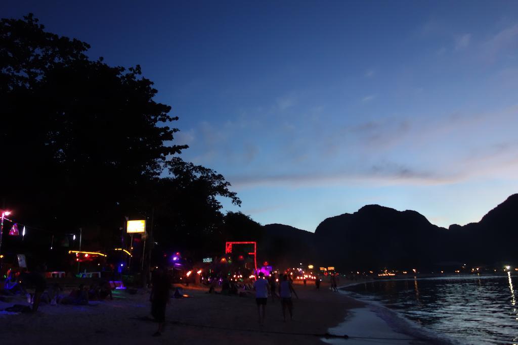 The Beacha Club Hotel Phi Phi Don Exterior foto